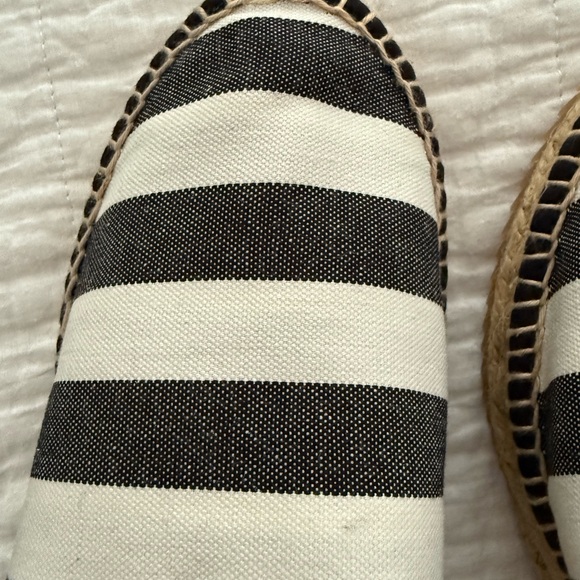 NAGUISA SZ 40 Black and White Striped Espadrille Flats with ankle ties - Picture 4 of 7
